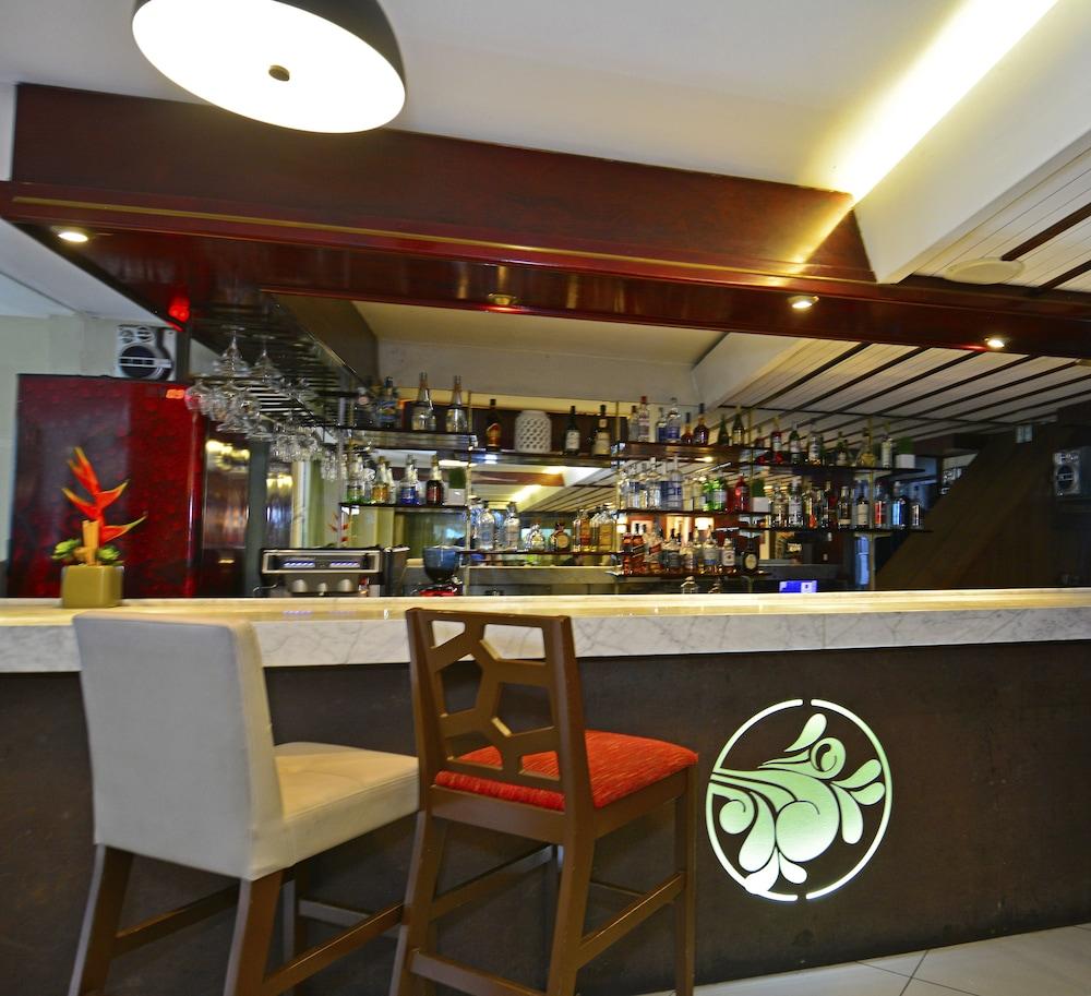 Auténtico Hotel