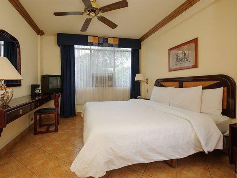 Autentico 4* San José